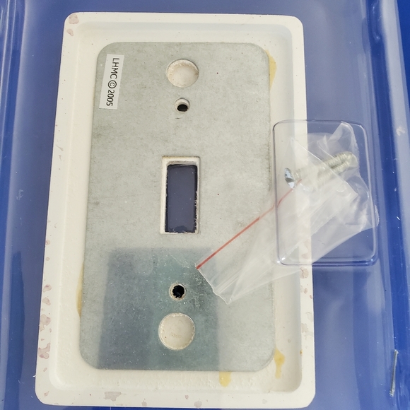 Light switch Cover White w/ Multi-Colored flowers - Picture 4 of 4